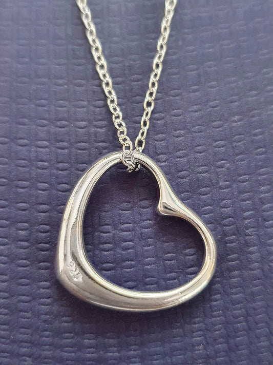 Classic Floating Heart Pendant Necklace (Large) on Silver Tone Curb Chain for Women/Ladies/Teenagers/Girls - Sterling Silver Plated