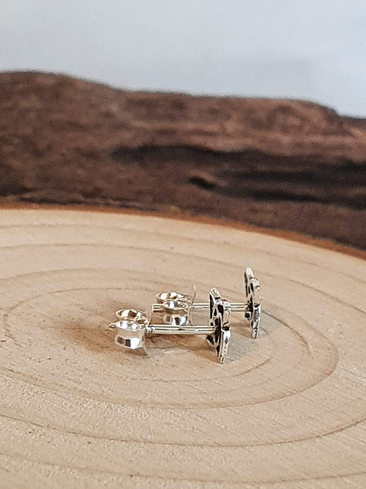 Irish Celtic Knot Sterling Silver Stud Earrings/Ear Studs for Women/Teenage/Girls - 925 Sterling Silver - Unusual Irish Jewellery
