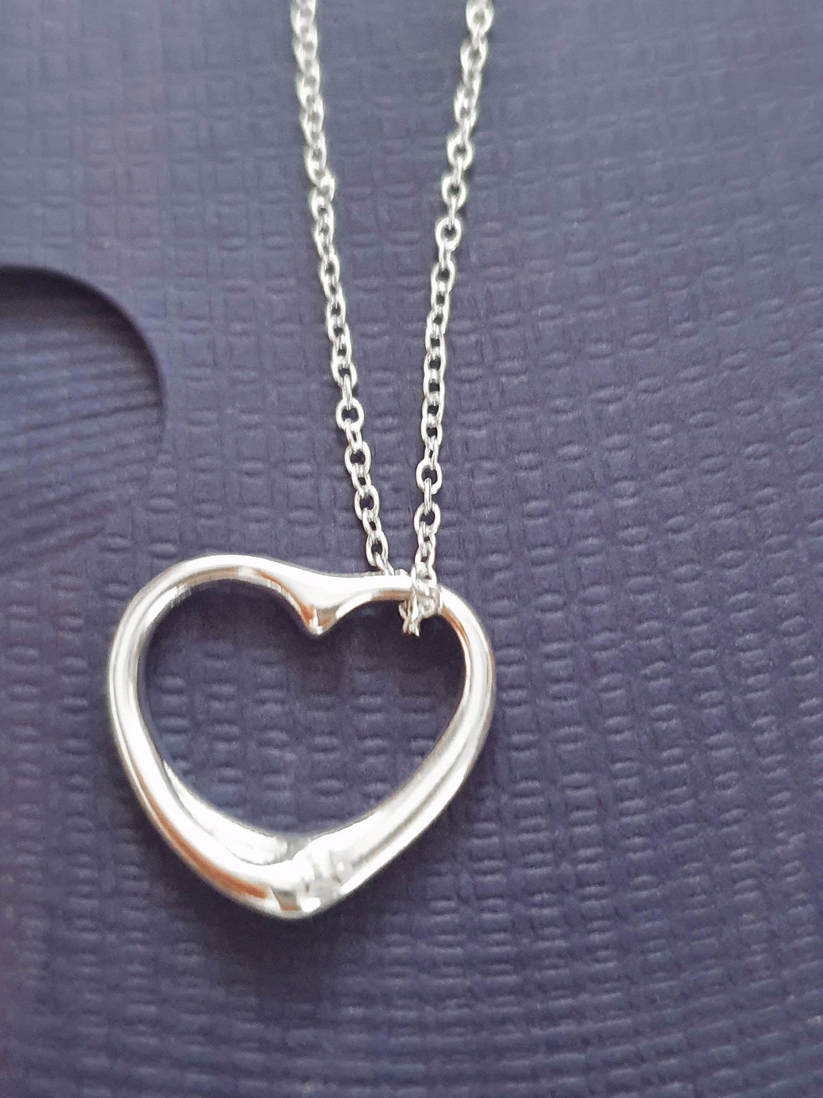 Classic Floating Heart Pendant Necklace (Large) on Silver Tone Curb Chain for Women/Ladies/Teenagers/Girls - Sterling Silver Plated