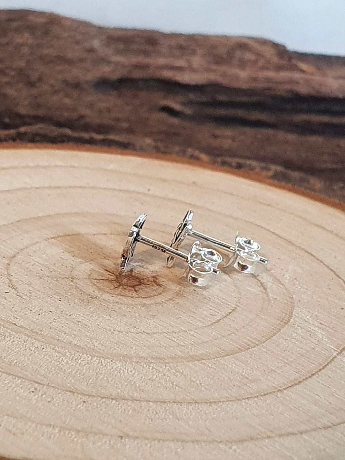 Irish Celtic Knot Sterling Silver Stud Earrings/Ear Studs for Women/Teenage/Girls - 925 Sterling Silver - Unusual Irish Jewellery