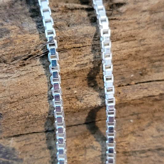 Sterling Silver Box Link Chain (0.8mm Wide)